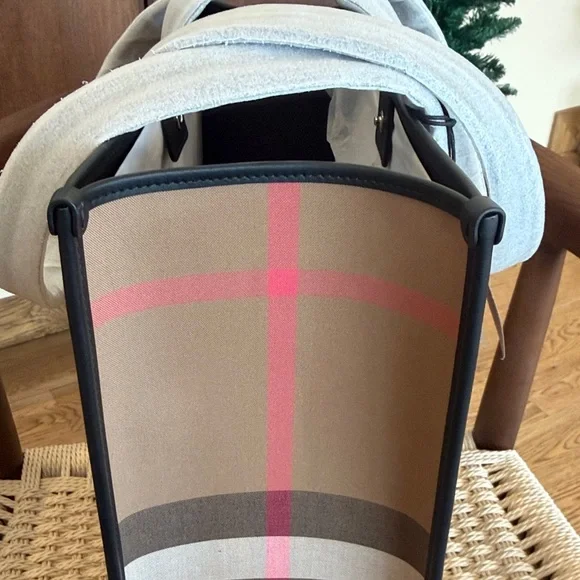 Burberry Medium Taupe Brown
Check Book Tote Bag - Picture 5 of 12